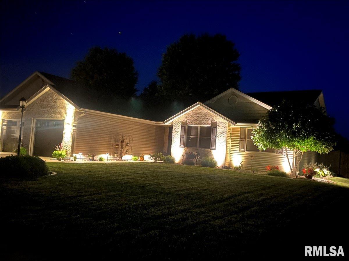221 Huntington Road Chatham, IL 62629 - Photo 42 of 44 Gallery Image 42