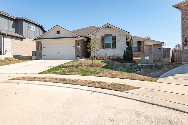 $369,900 | 6344 Spartan Drive, College Station, TX 77845