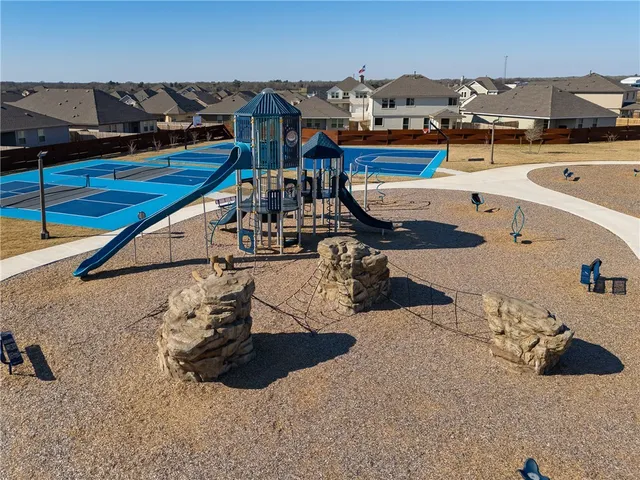 $369,900 | 6344 Spartan Drive, College Station, TX 77845