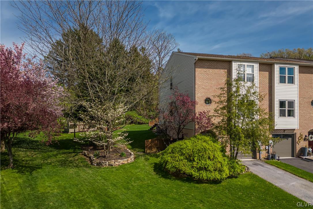 308 Ridgeview Drive Alburtis, PA 18011 - Photo 3 of 35 One of the largest lots in the neighborhood!