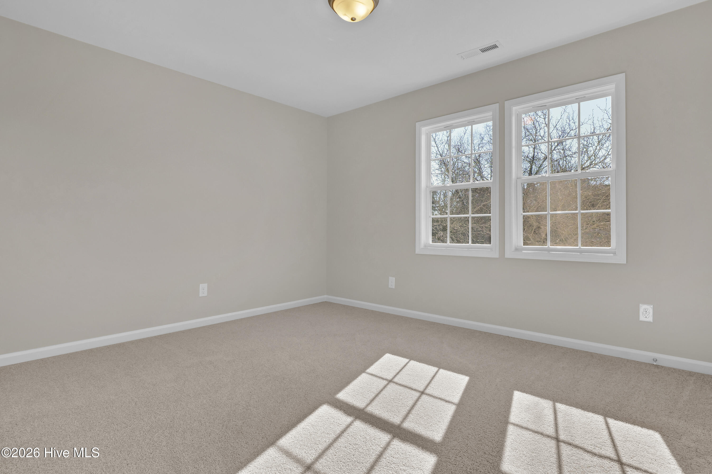 514 Raintree Road Jacksonville, NC 28540 - Photo 29 of 34 P3099929