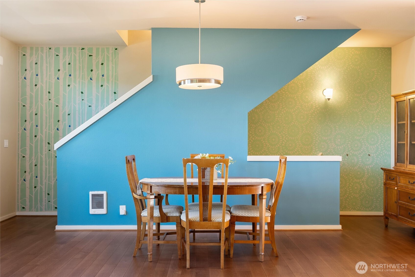 347 Chelan Avenue Northeast Renton, WA 98059 - Photo 13 of 34