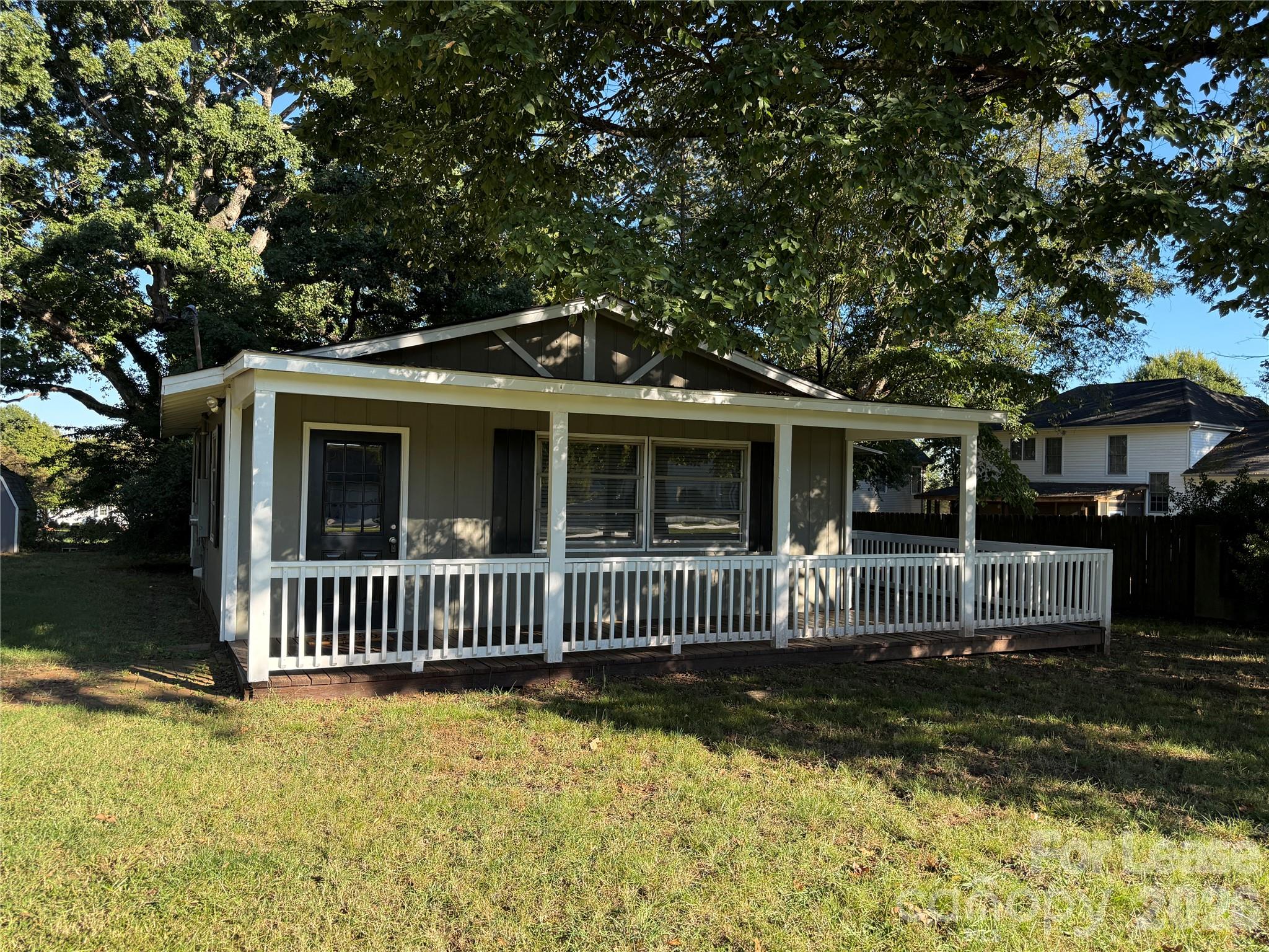 467 Stutts Road Mooresville, NC 28117 - Photo 3 of 19 Gallery Image 3