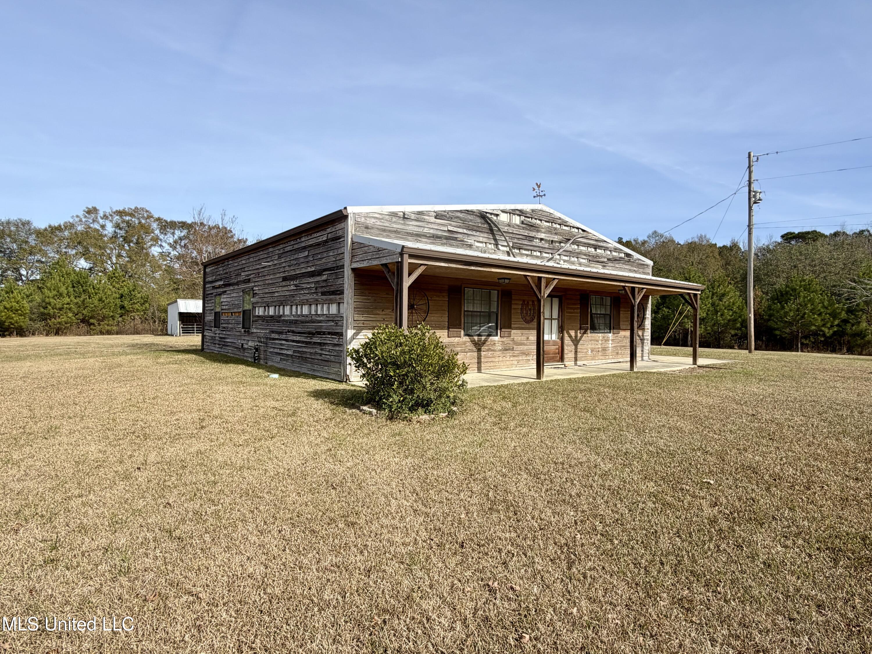 107 Cybur Hills Road Carriere, MS 39426 - Photo 6 of 31 IMG_7755