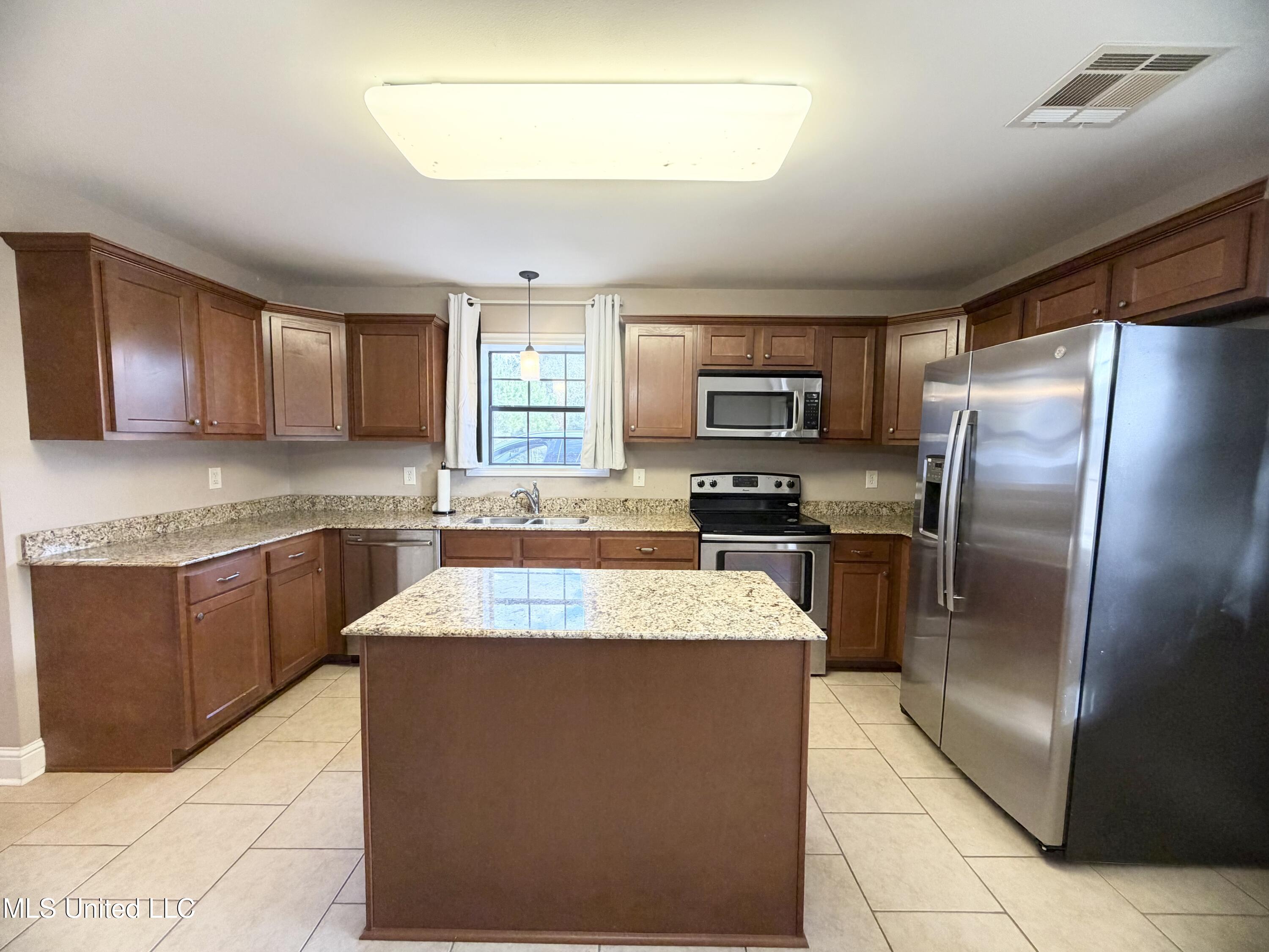 107 Cybur Hills Road Carriere, MS 39426 - Photo 8 of 31 IMG_7830