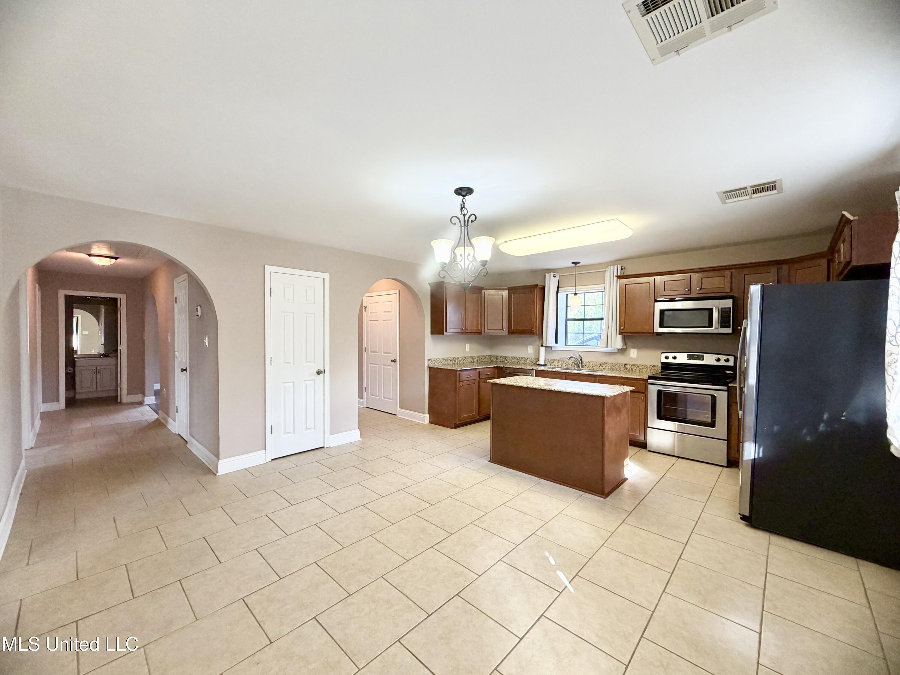 107 Cybur Hills Road Carriere, MS 39426 - Photo 9 of 31 IMG_7827