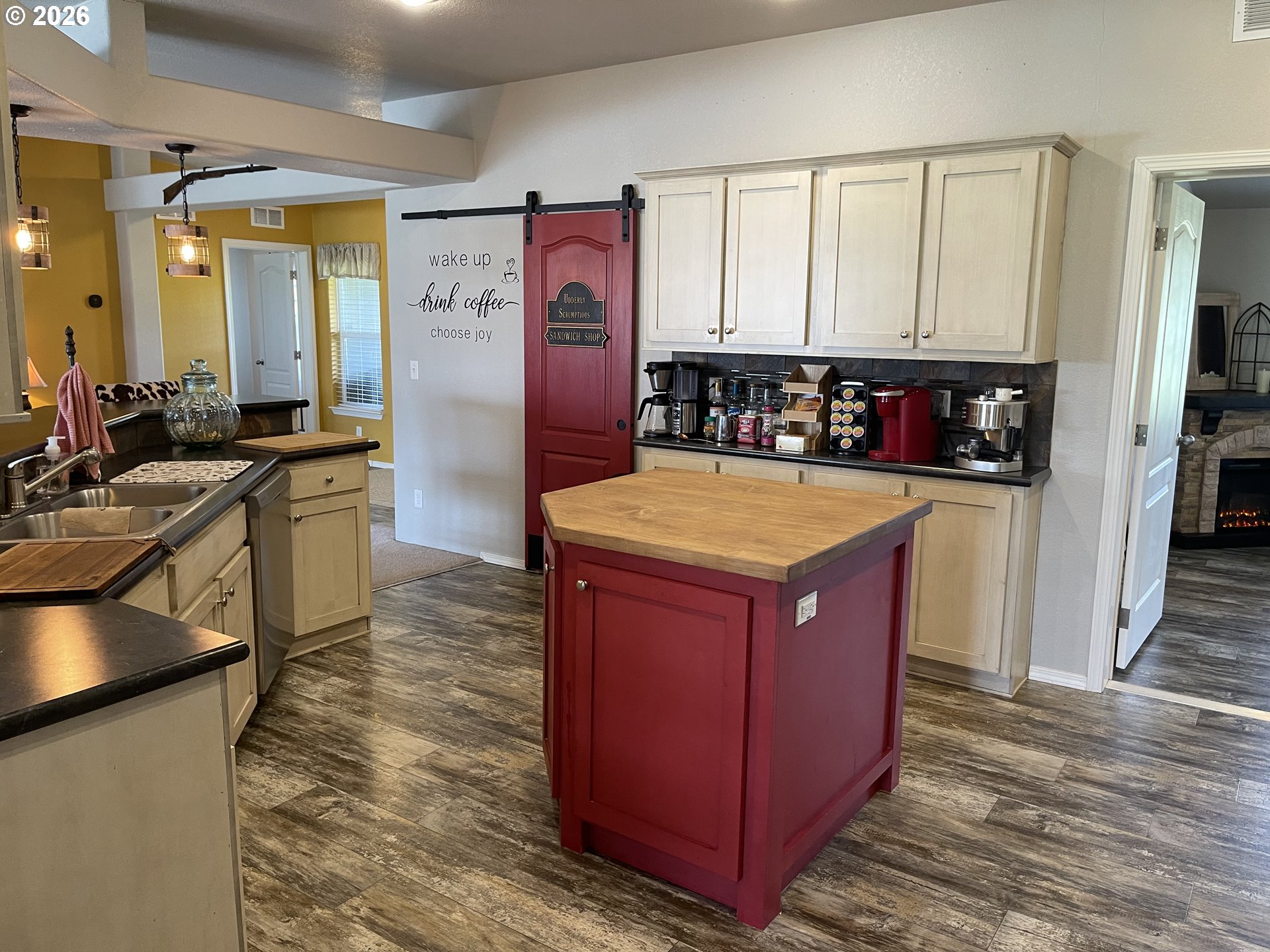 6404 Lookingglass Road Roseburg, OR 97471 - Photo 15 of 48