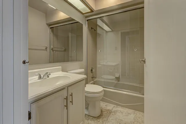 $174,900 | 546 West Smith Avenue, Oshkosh, WI 54901