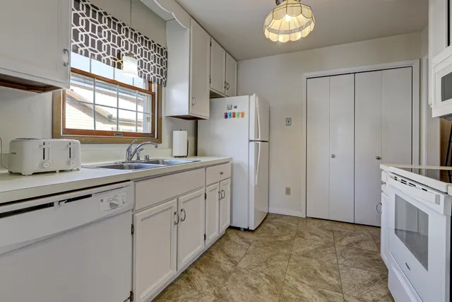 $174,900 | 546 West Smith Avenue, Oshkosh, WI 54901