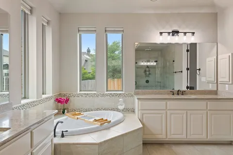 $955,000 | 16405 Leopold Trail, Austin, TX 78738