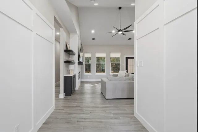 $500,000 | 11316 Woodway East, Plantersville, TX 77363