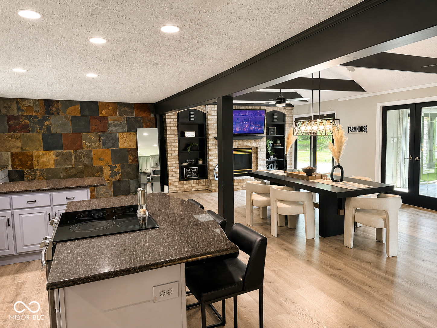 8637 Railroad Road Indianapolis, IN 46217 - Photo 5 of 27 Gallery Image 5