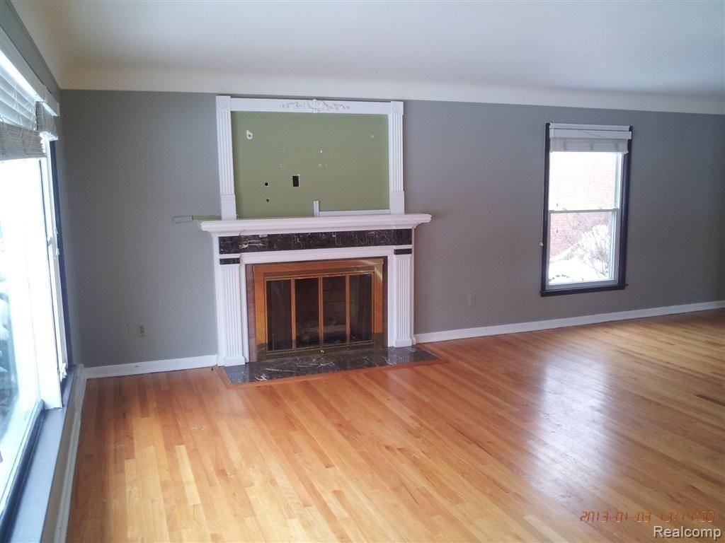 1653 South Renaud Road Grosse Pointe, MI 48236 - Photo 4 of 25 2013-01-03 13.14.39.jpg