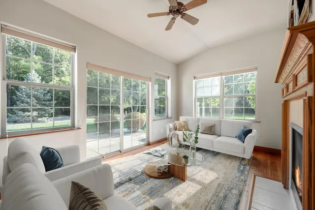 $359,900 | 2804 Beauty Creek Run, Valparaiso, IN 46385