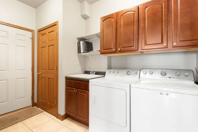 $359,900 | 2804 Beauty Creek Run, Valparaiso, IN 46385