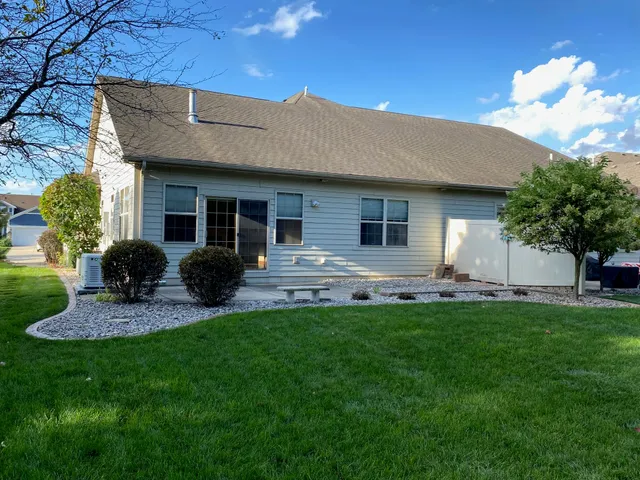 $359,900 | 2804 Beauty Creek Run, Valparaiso, IN 46385