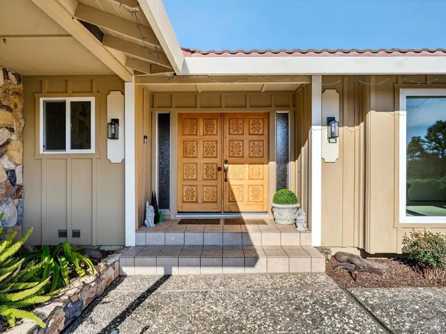 $806,000 | 1790 Deerwood Drive, Ukiah, CA 95482