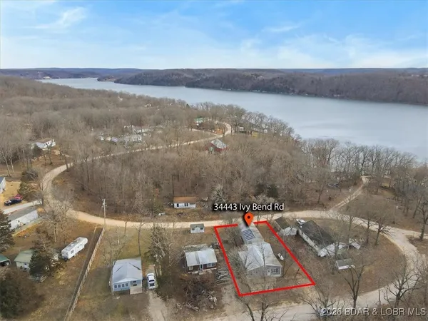 $175,900 | 34443 Ivy Bend Road, Stover, MO 65078