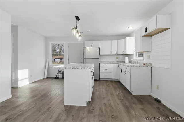 $175,900 | 34443 Ivy Bend Road, Stover, MO 65078