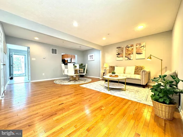 $465,000 | 17930 Cottonwood Terrace, Gaithersburg, MD 20877