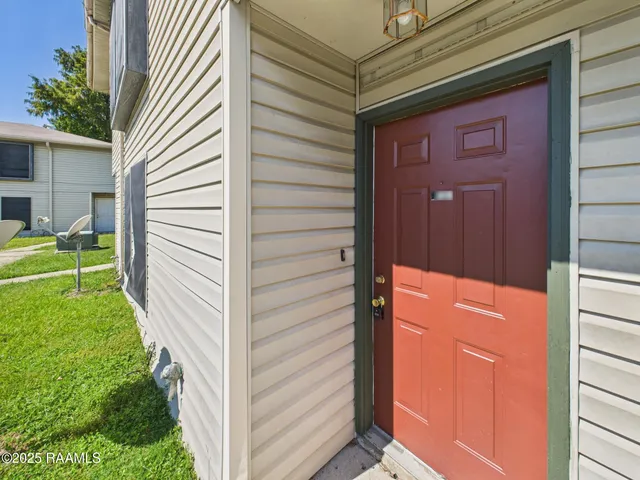 $950 | 201 High Meadows Boulevard, Unit 218, Lafayette, LA 70507