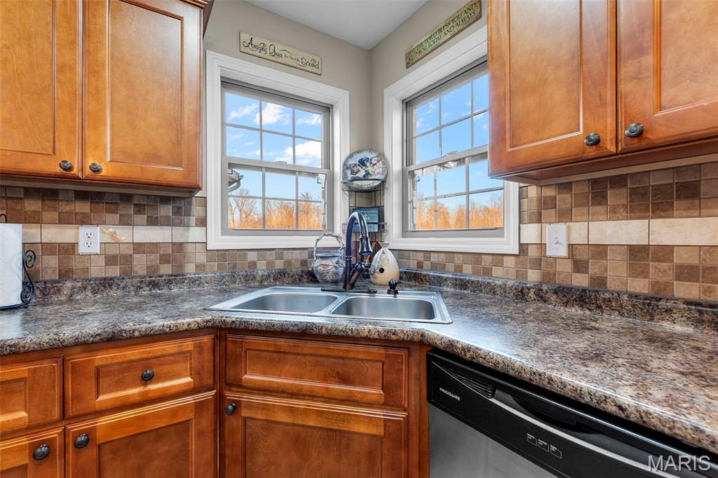 146 Charter Road Cape Girardeau, MO 63701 - Photo 9 of 42