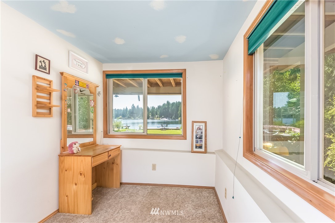 521 Northwest Lake Roesiger Road Snohomish, WA 98290 - Photo 13 of 25
