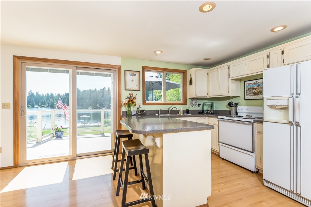 521 Northwest Lake Roesiger Road Snohomish, WA 98290 - Photo 5 of 25