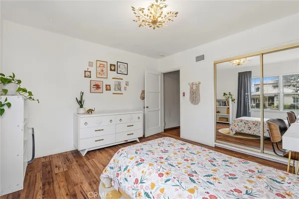 $1,290,000 | 3495 Gaviota Avenue, Long Beach, CA 90807
