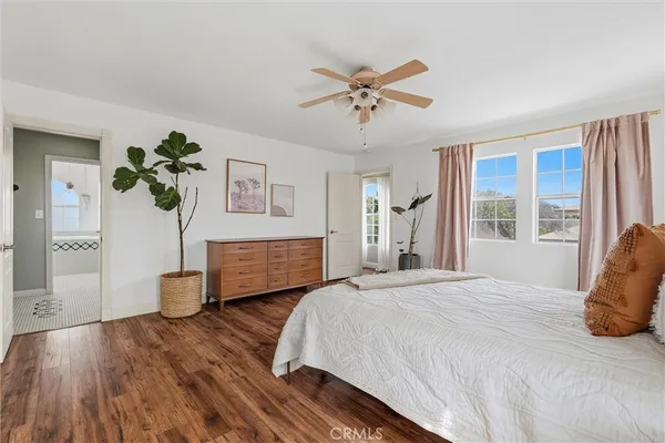$1,290,000 | 3495 Gaviota Avenue, Long Beach, CA 90807