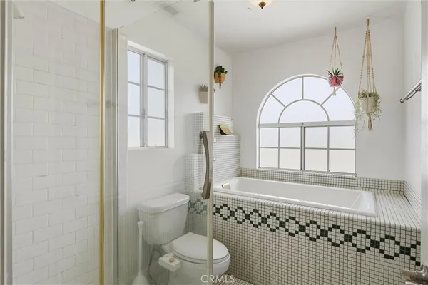 $1,290,000 | 3495 Gaviota Avenue, Long Beach, CA 90807