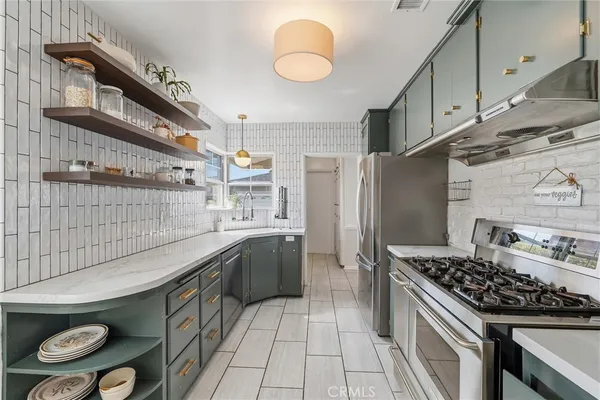 $1,290,000 | 3495 Gaviota Avenue, Long Beach, CA 90807