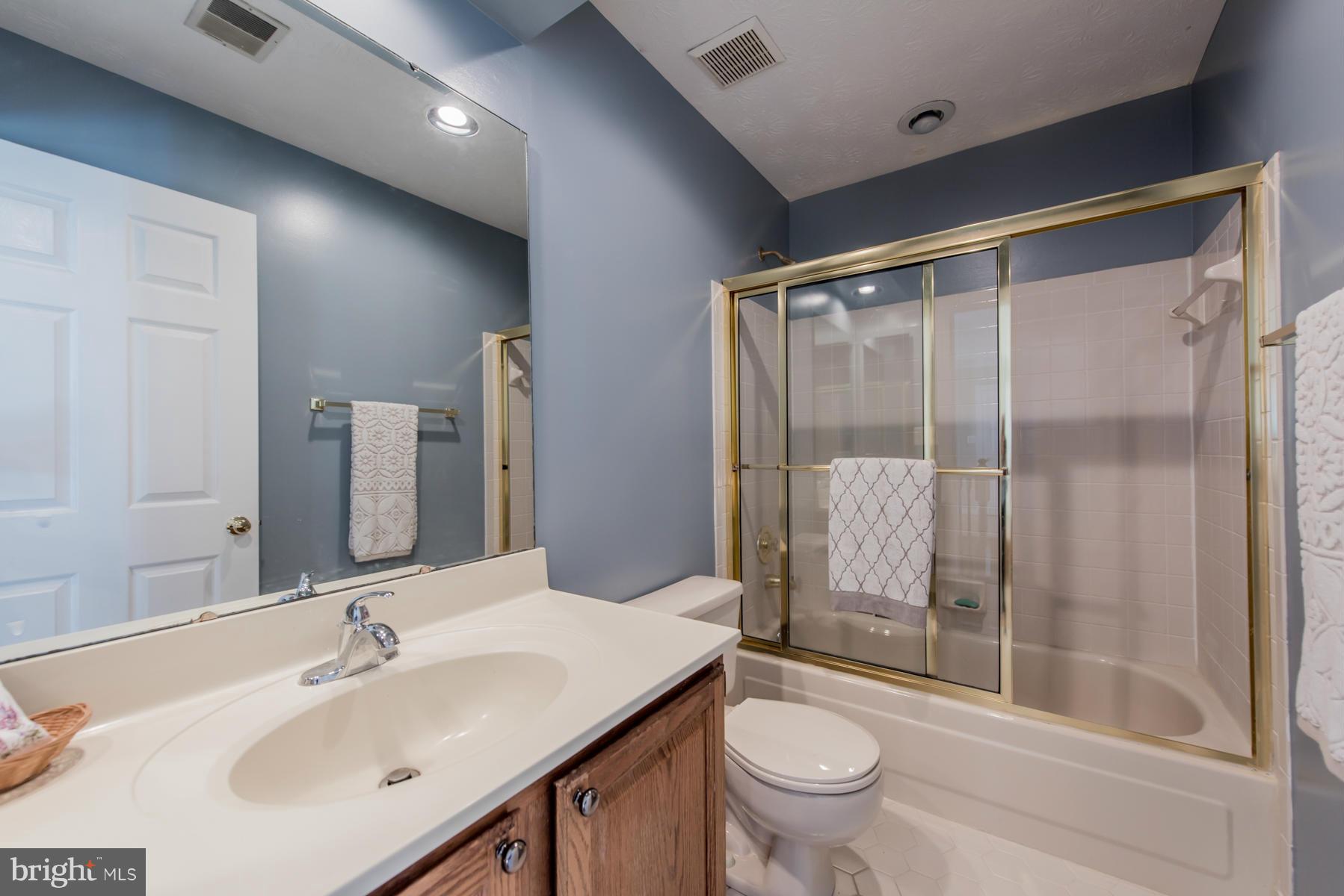 10374 Stansfield Road Laurel, MD 20723 - Photo 25 of 30 Bath