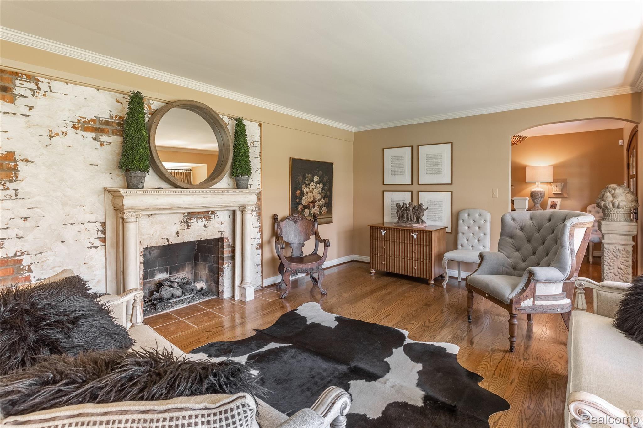 4180 Valley Forge Road Bloomfield Hills, MI 48301 - Photo 17 of 48 244A6001-HDR.jpg