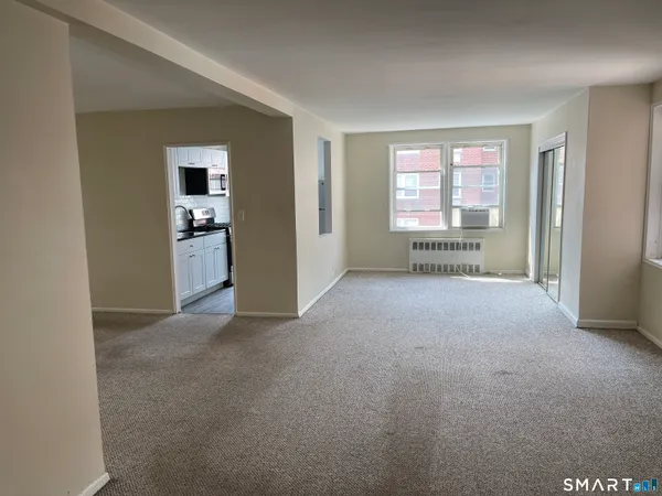 $2,150 | 39 Glenbrook Road, Unit 3R, Stamford, CT 06902