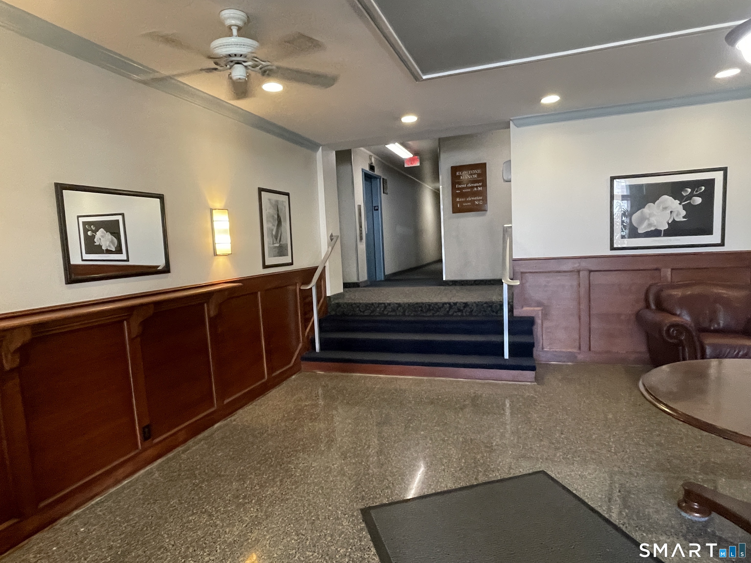 39 Glenbrook Road, Unit 3R Stamford, CT 06902 - Photo 3 of 4