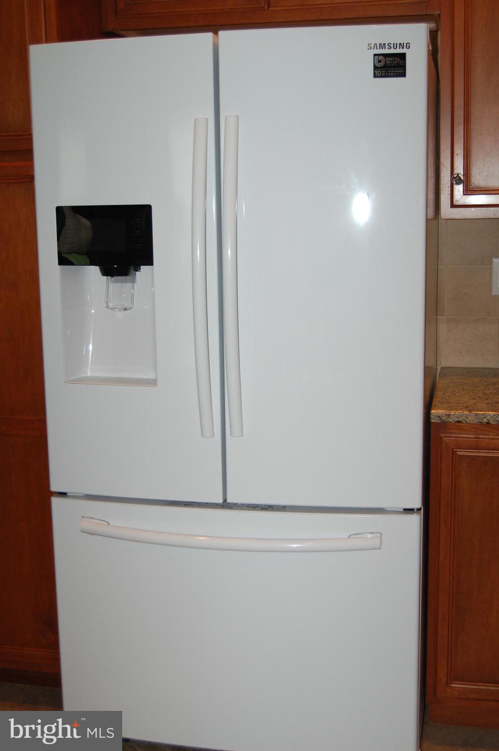 241 Stoyer Road Coatesville, PA 19320 - Photo 16 of 57 Samsung French-door refrigerator-freezer