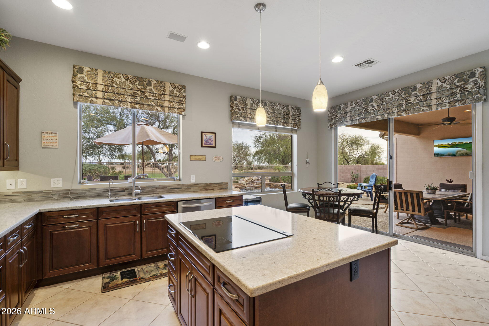 22231 North 55th Street Phoenix, AZ 85054 - Photo 16 of 49 Large Island