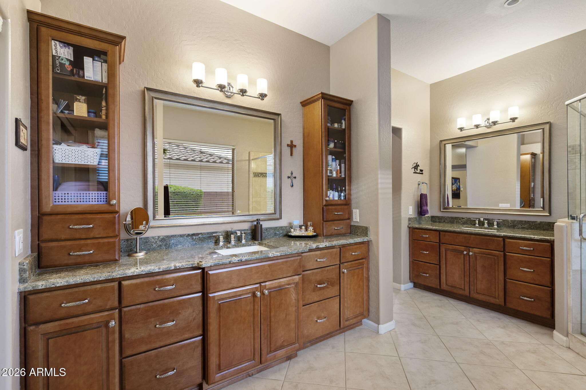 22231 North 55th Street Phoenix, AZ 85054 - Photo 26 of 49 Primary bath