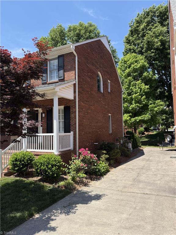 6029 Rittenhouse Road Winston-Salem, NC 27104 - Photo 4 of 50