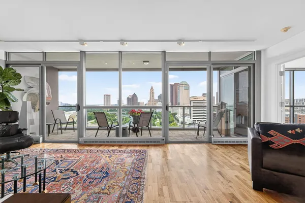 $599,000 | 1 Miranova Place, Unit 1710, Columbus, OH 43215