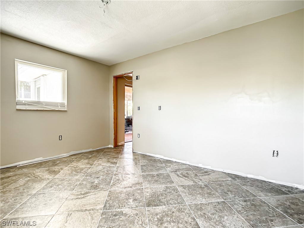 207 Redfish Road Fort Myers Beach, FL 33931 - Photo 21 of 50 a view of an empty room