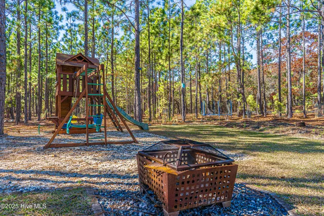 $467,000 | 100 Bexley Court, Seven Lakes, NC 27376