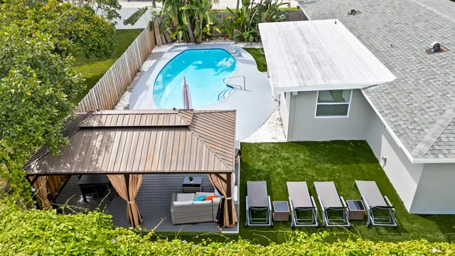 $5,527 | 1800 Northeast 28th Avenue, Pompano Beach, FL 33062