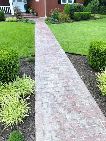 $449,000 | 2753 North Stanford Road, Flora, IL 62839