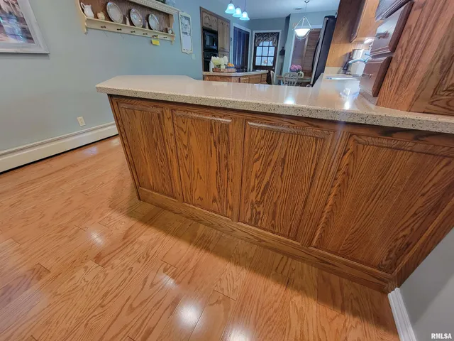 $449,000 | 2753 North Stanford Road, Flora, IL 62839