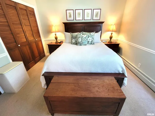 $449,000 | 2753 North Stanford Road, Flora, IL 62839