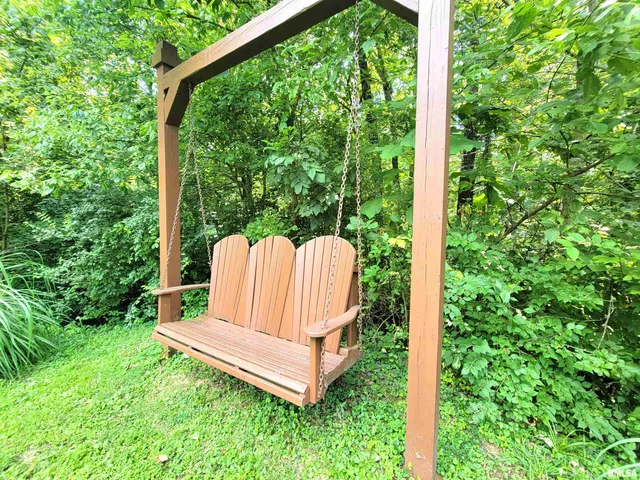 $449,000 | 2753 North Stanford Road, Flora, IL 62839