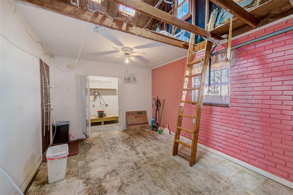 4707 East Temple Heights Road Tampa, FL 33617 - Photo 27 of 54 a view of an outdoor space