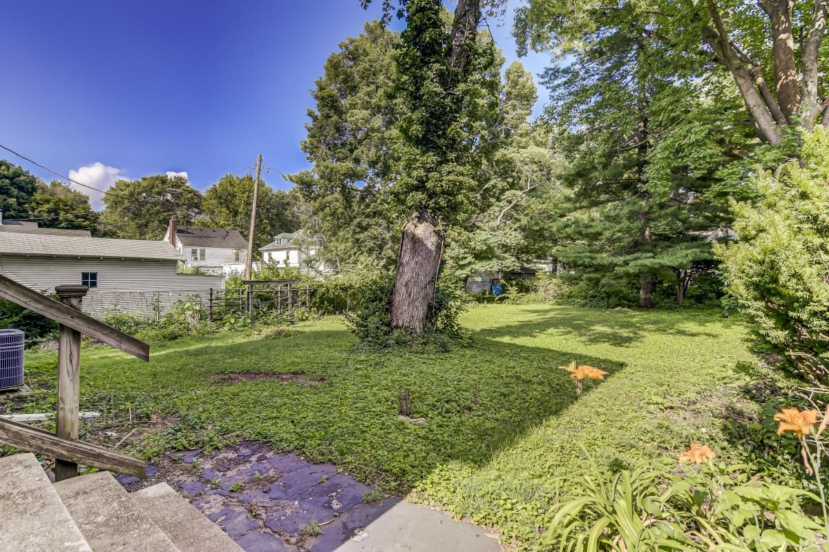 624 South State Street Springfield, IL 62704 - Photo 33 of 36